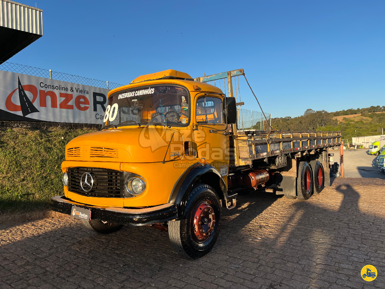 CAMINHAO MERCEDES-BENZ MB 1313 Carga Seca Truck 6x2 Onze Rodas Caminhões e Utilitários ITATIBA SÃO PAULO SP